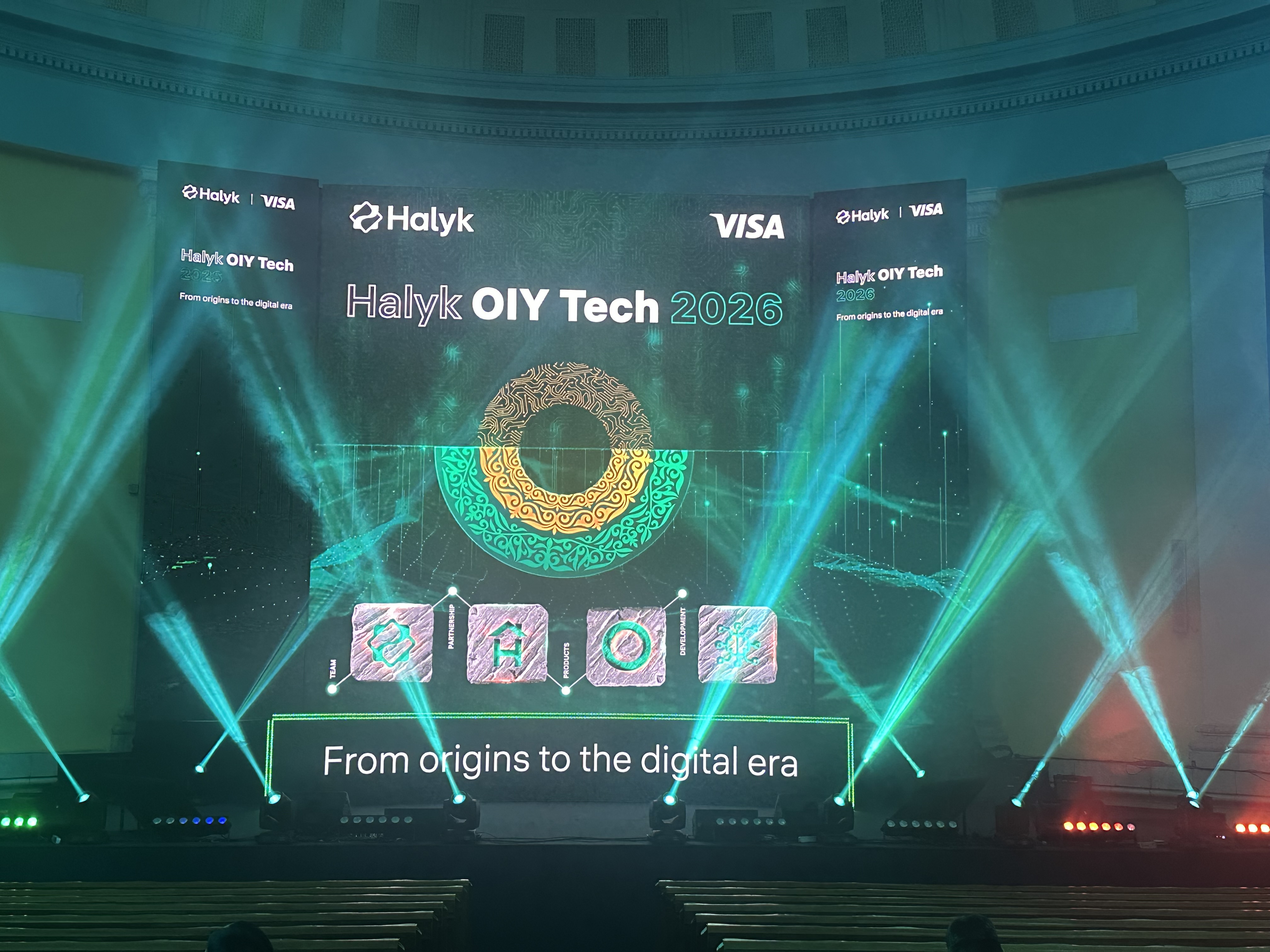 Halyk OIY Tech 2026 大会现场